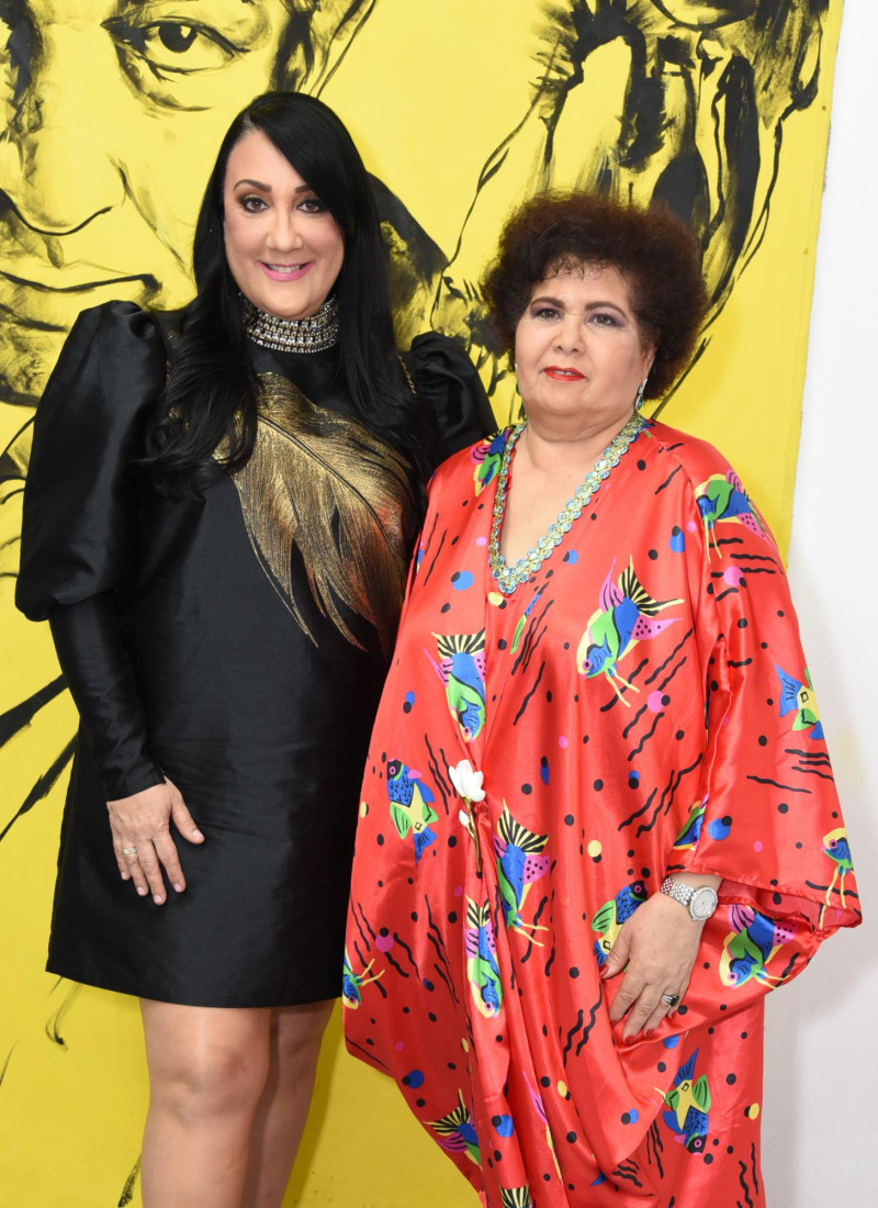 Giannina Azar y Evangelina Fermin