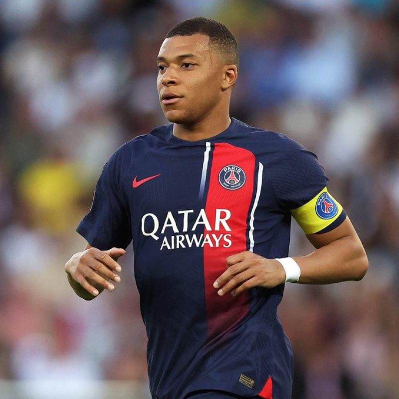Kylian Mbappé, astro del equipo PSG, de la Liga Francesa.