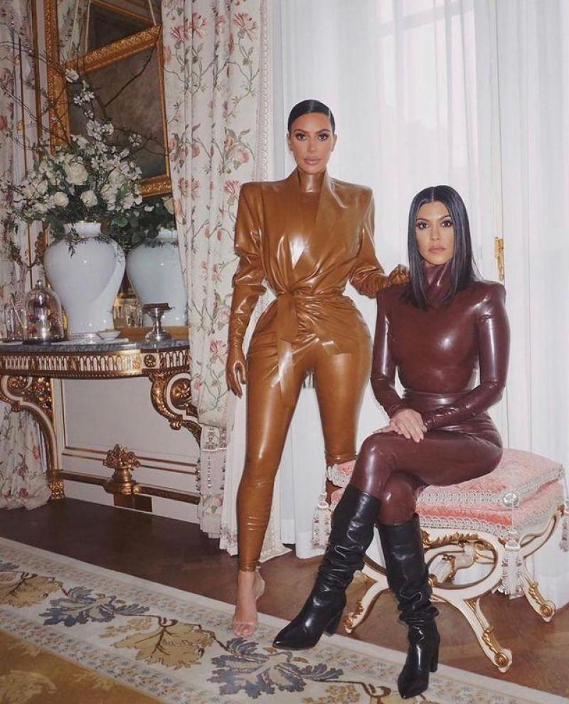Kim y Kourtney Kardashian