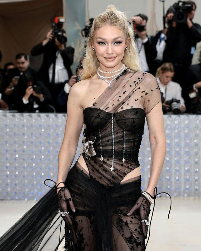 Gigi Hadid en la gala benéfica del Instituto del Vestido del Museo Metropolitano de Arte (Met Gala)