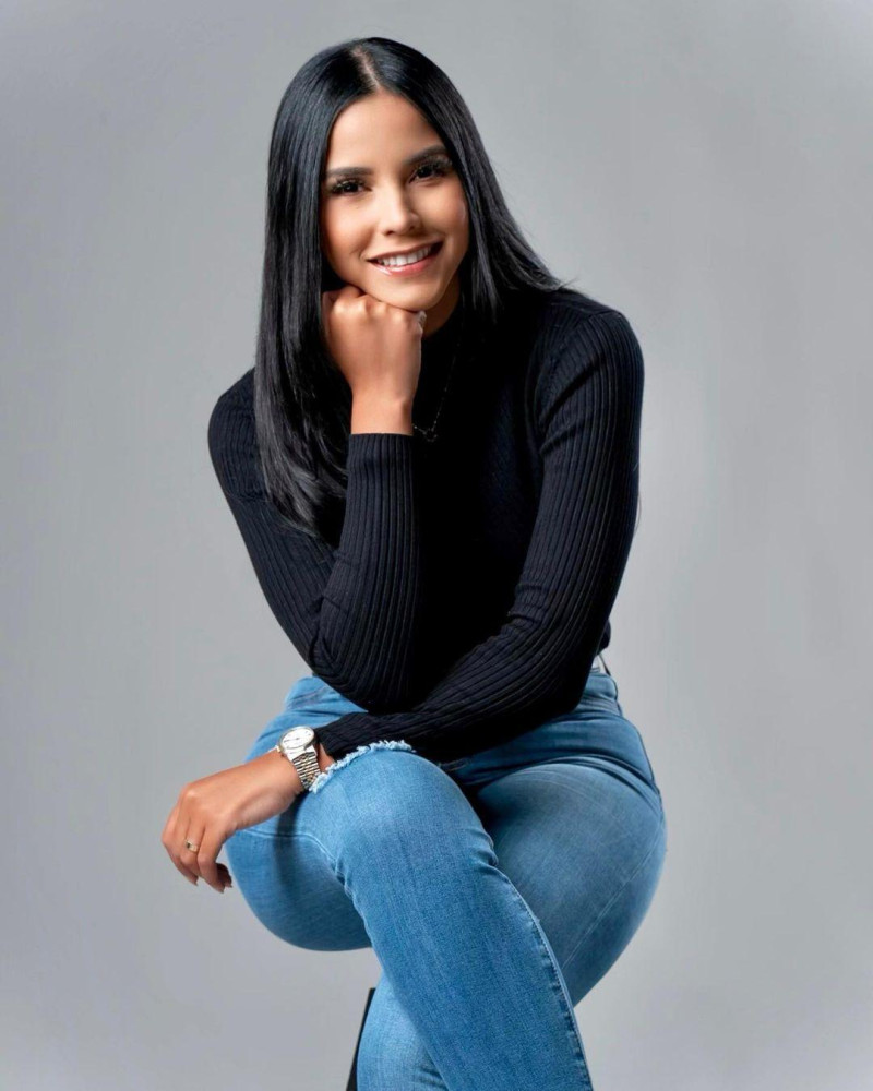 Denise Peña, comunicadora y modelo dominicana