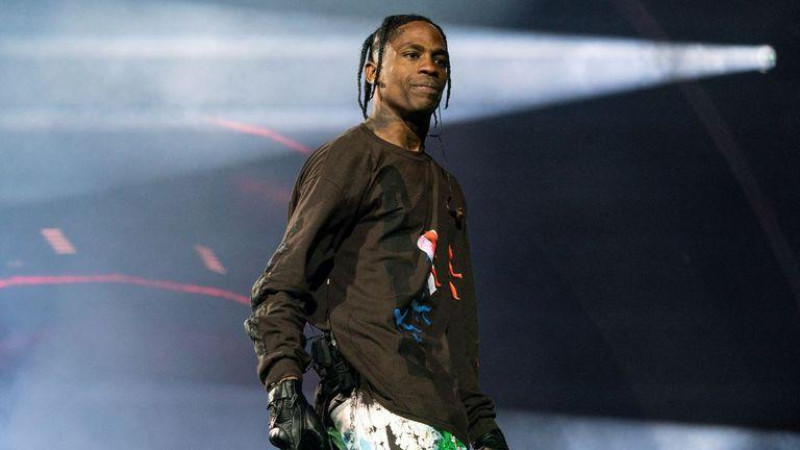 Travis Scott en el escenario del festival de música Astroworld. Foto: AP