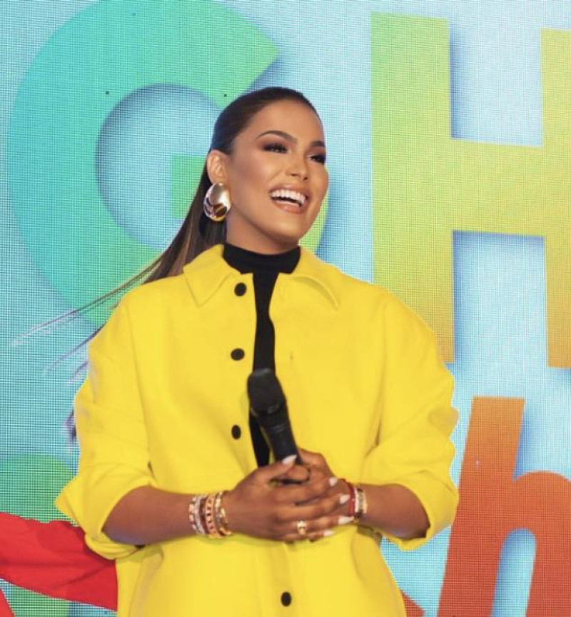La actriz y presentadora Caroline Aquino asume un nuevo proyecto televisivo junto a Nahiony Reyes y otros talentos de Telemicro.