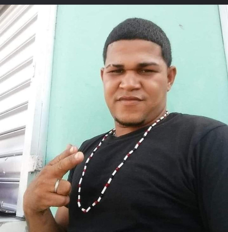 Según las informaciones extra oficiales el joven identificado como José Alberto Tejada fue muerto en medio de un supuesto tiroteo.