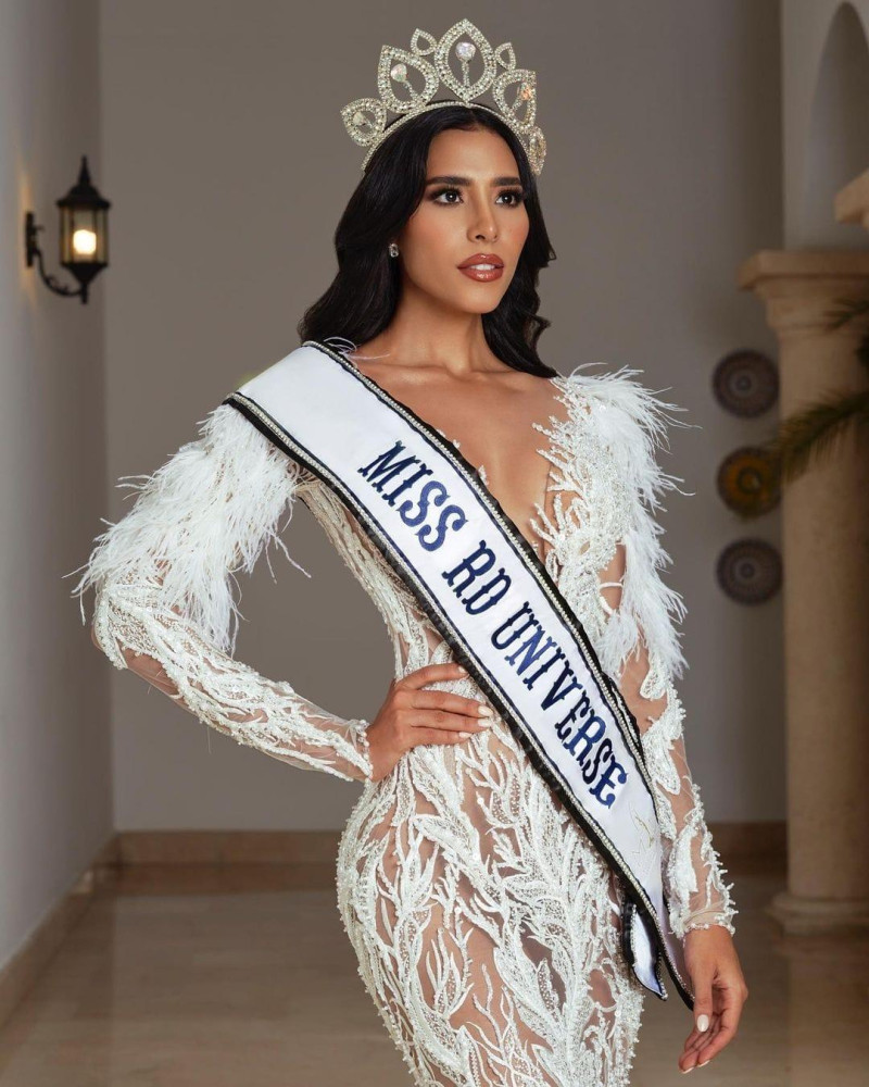 Miss República Dominicana Universo 2021, Debbie Aflalo a sólo días de partir al Miss Universo