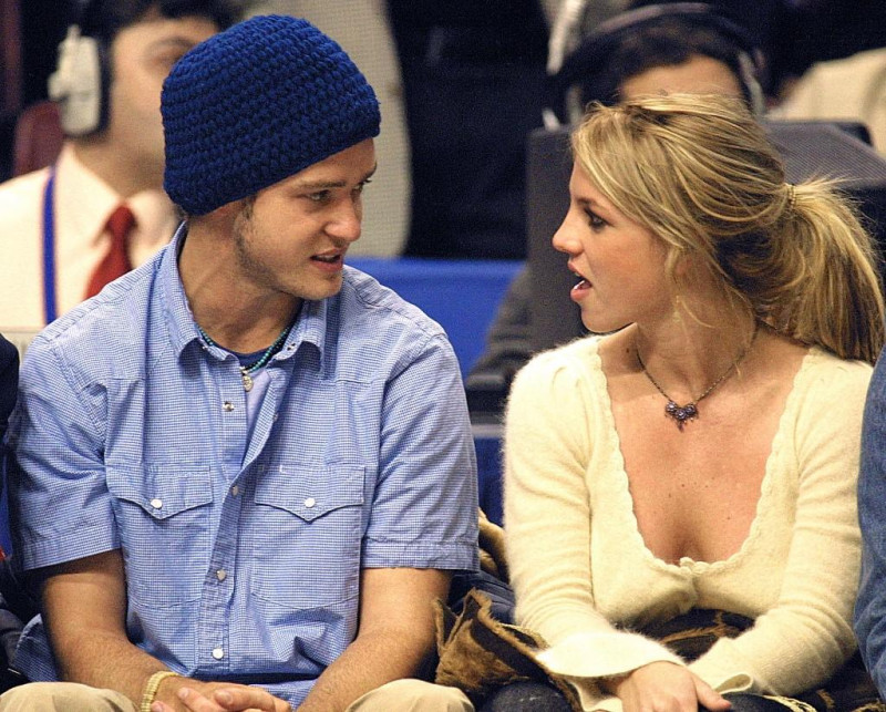 Britney Spears dice en su libro que abortó durante su relación con Justin Timberlake hace más de dos décadas, según un extracto publicado el 17 de octubre de 2023.