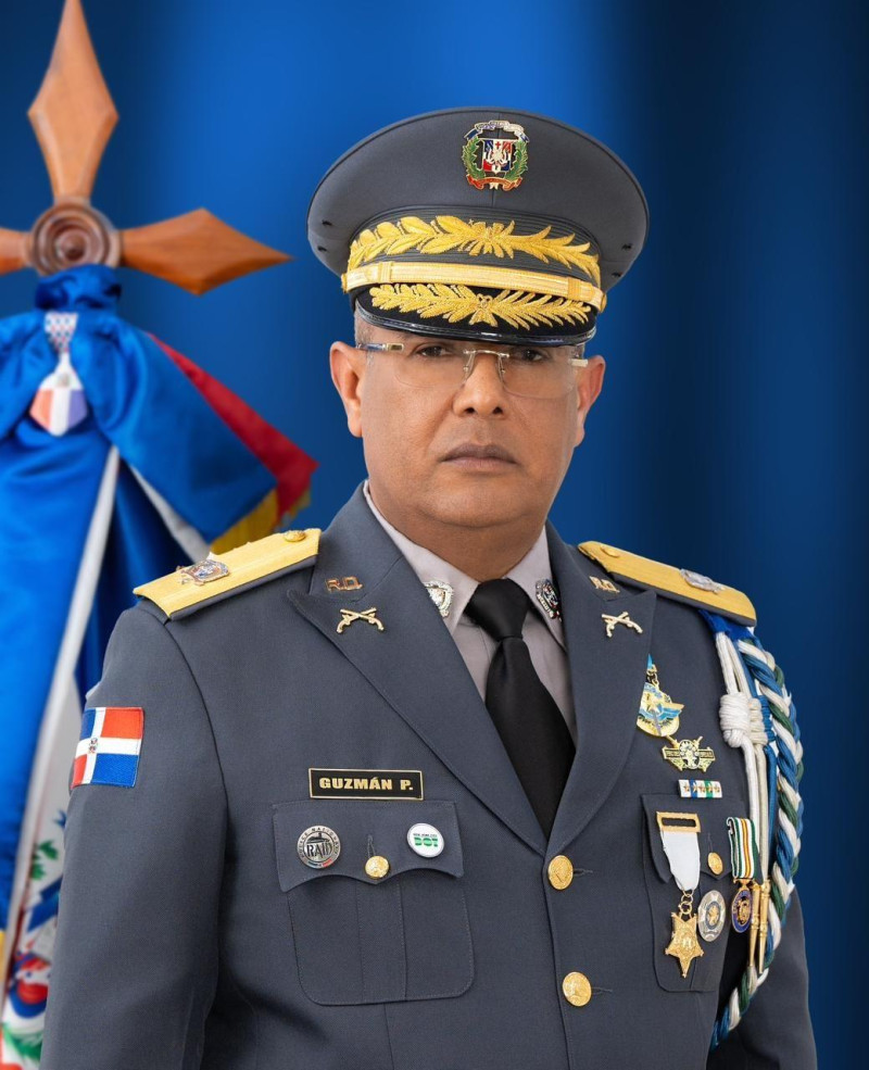 Hasta su designación como director de la Policía Nacional, Guzmán Peralta se desempeñaba como director General de Seguridad de Tránsito y Transporte Terrestre (Digesett)