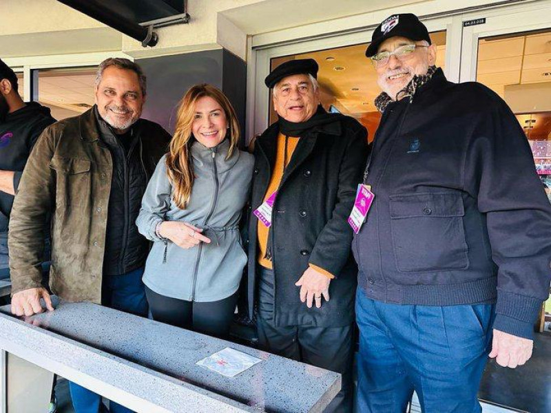 Junior Noboa, Comisionado Nacional de Béisbol, junto a Carolina Mejía, alcaldesa del Distrito Nacional, Winston Llenas y Vitelio Mejía, vicepresidente y presidente de la Liga Dominicana de Béisbol.