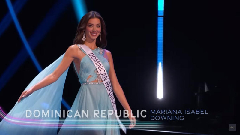 Mariana Downing con su traje de gala en el Miss Universo 2023