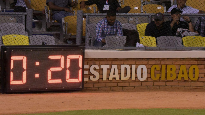 Reloj en el estadio Cibao de Santiago de los Caballeros.