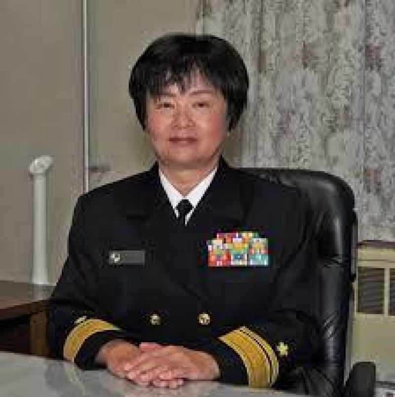 primera vez a una mujer como almirante de las Fuerzas de Autodefensa Marítimas