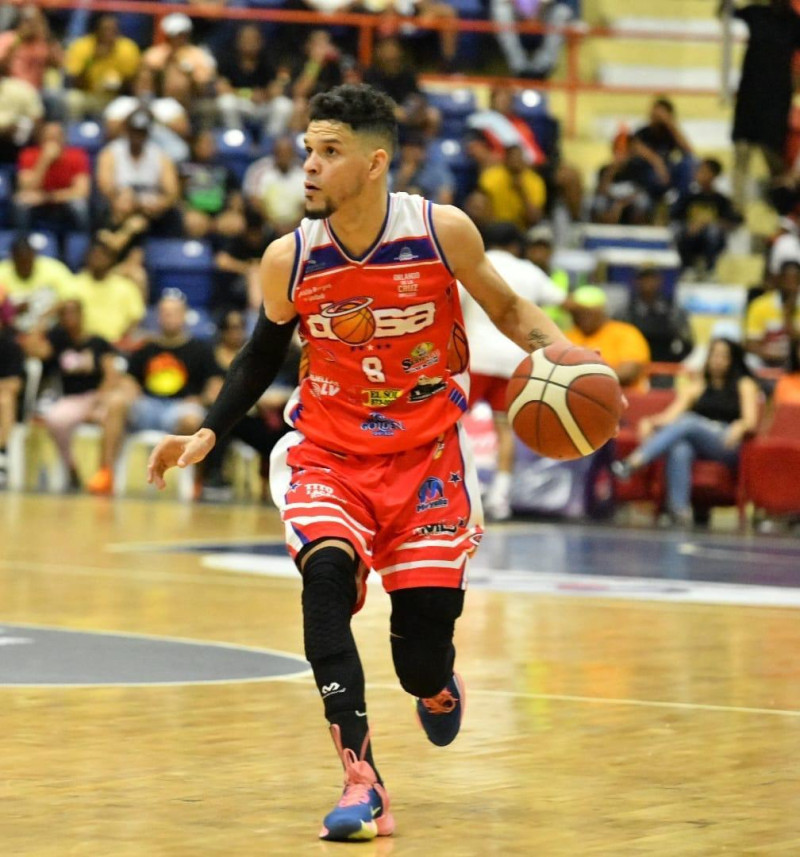 Víctor Martínez fue el mejor anotador por el Dosa en su victoria del domingo ante La Matica.