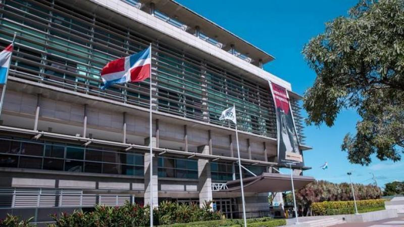 El abogado de Wilton Peralta, uno de los interrogados por el Ministerio Público por la Operación Nido, denunció que el órgano acusador tiene a su representado “secuestrado”.