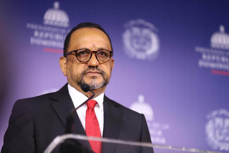 El Consultor Jurídico del Poder Ejecutivo, Antoliano Peralta, aclaró la información de una nota de prensa que circulaba sobre la presentación de un proyecto de ley de reforma a la Ley 1-24 de la Dirección Nacional de Inteligencia (DNI).