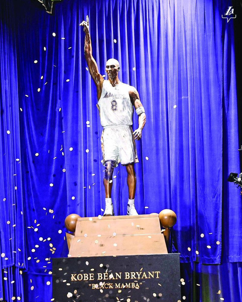 Kobe Bryant tendrá tres estatuas en el exterior del Crypto.com Arena.