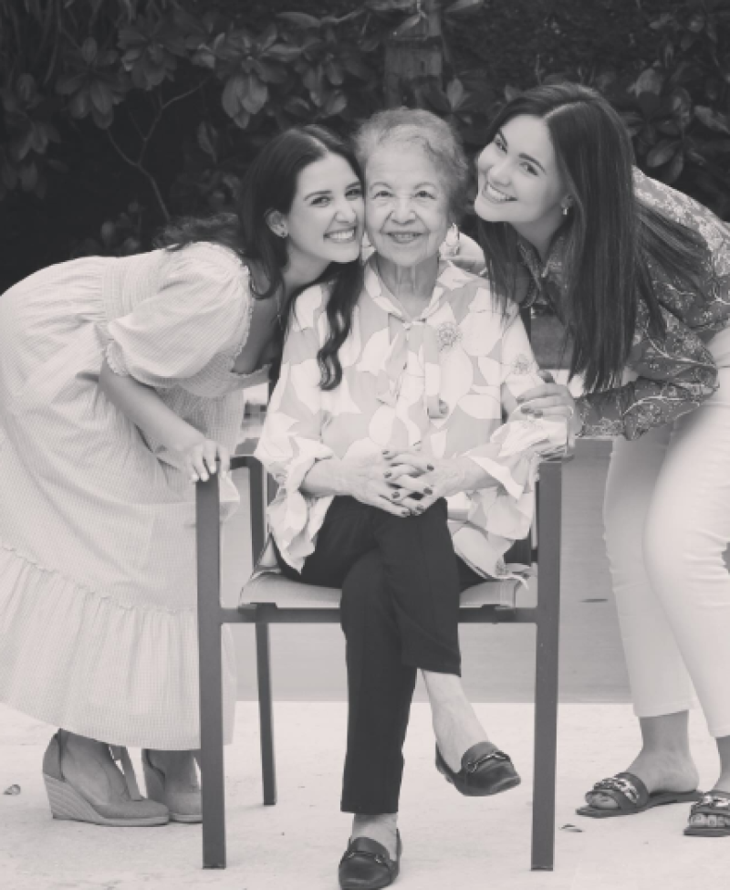 Jessica Hasbun, Rosemery Ramírez Ortega (Fallecida) y Dominique Hasbun.