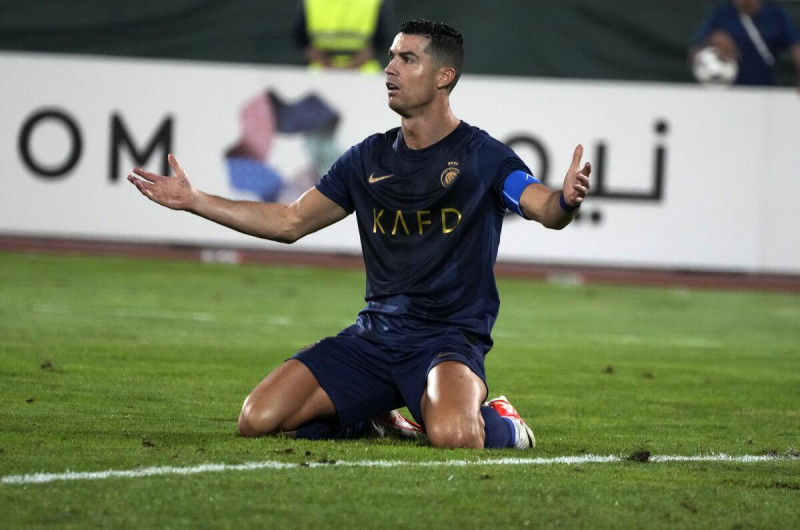 Cristiano Ronaldo del club saudí Al Nassr durante el partido contra Persepolis de Irán en la Liga de Campeones de Asia, el martes 19 de septiembre de 2023, en Teherán.