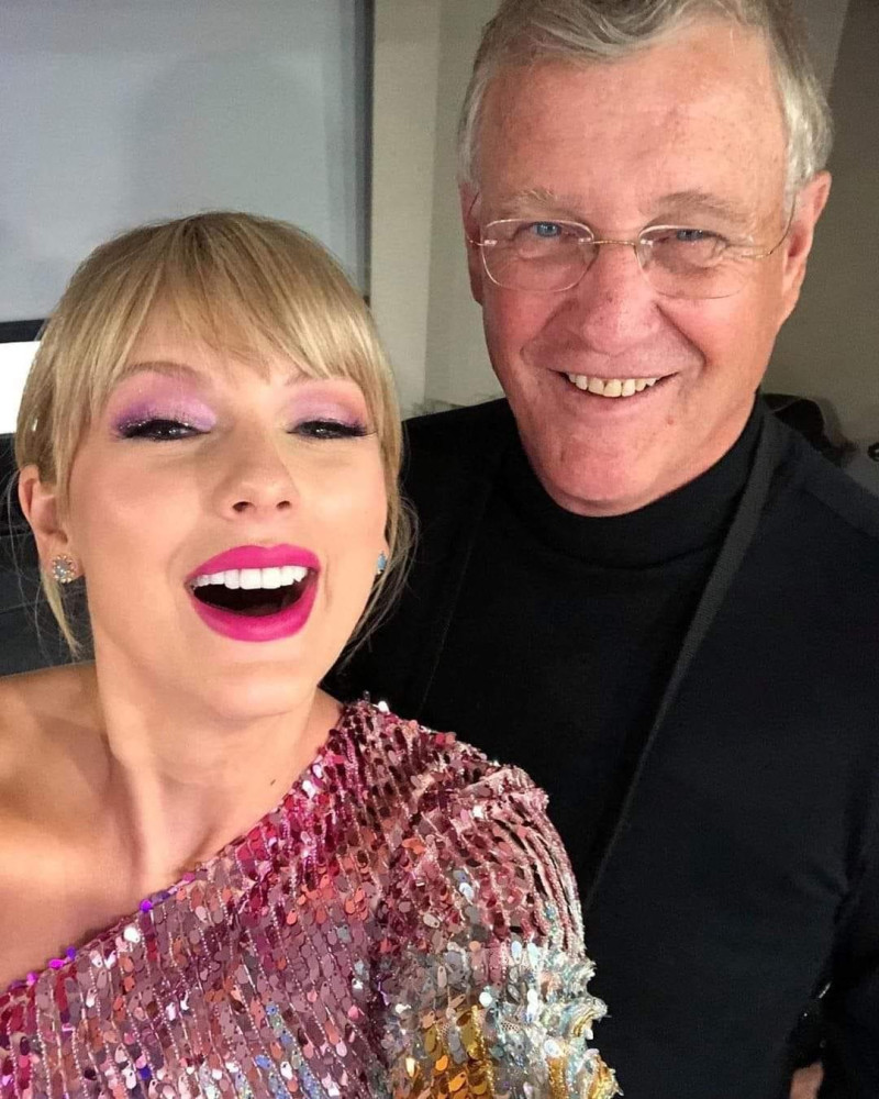 Taylor Swift y su padre