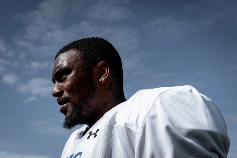 Bayron Matos, un portento dominicano que se desarrolla en la NLF.