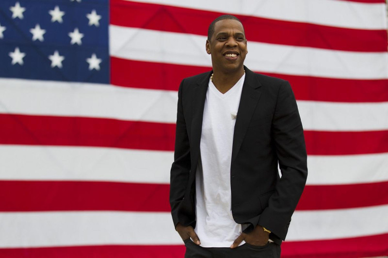Shawn “Jay-Z” Carter aparece después de una conferencia de prensa en el Museo de Arte de Filadelfia el 14 de mayo de 2012, en Filadelfia, anunciando su festival de música de dos días.