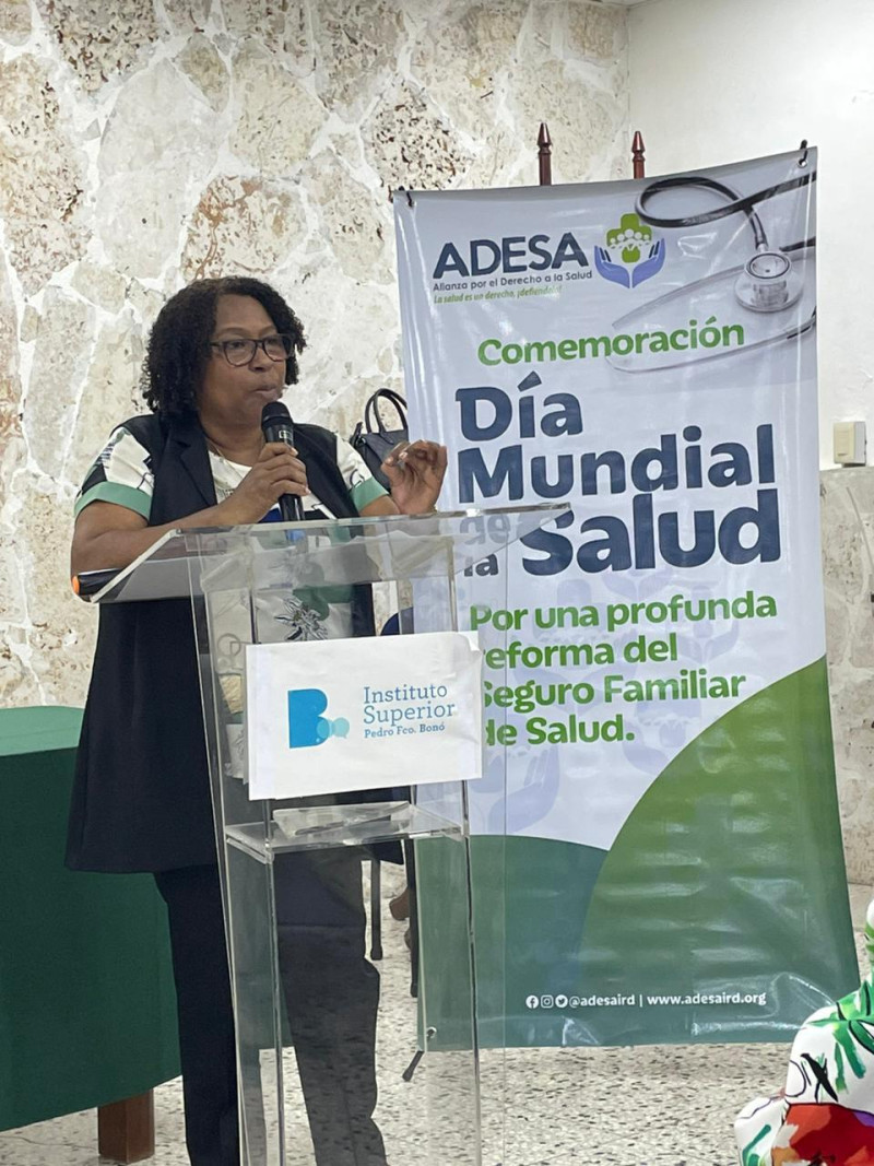 Alba Reyes, coordinadora general de la Alianza por el Derecho a la Salud (ADESA).