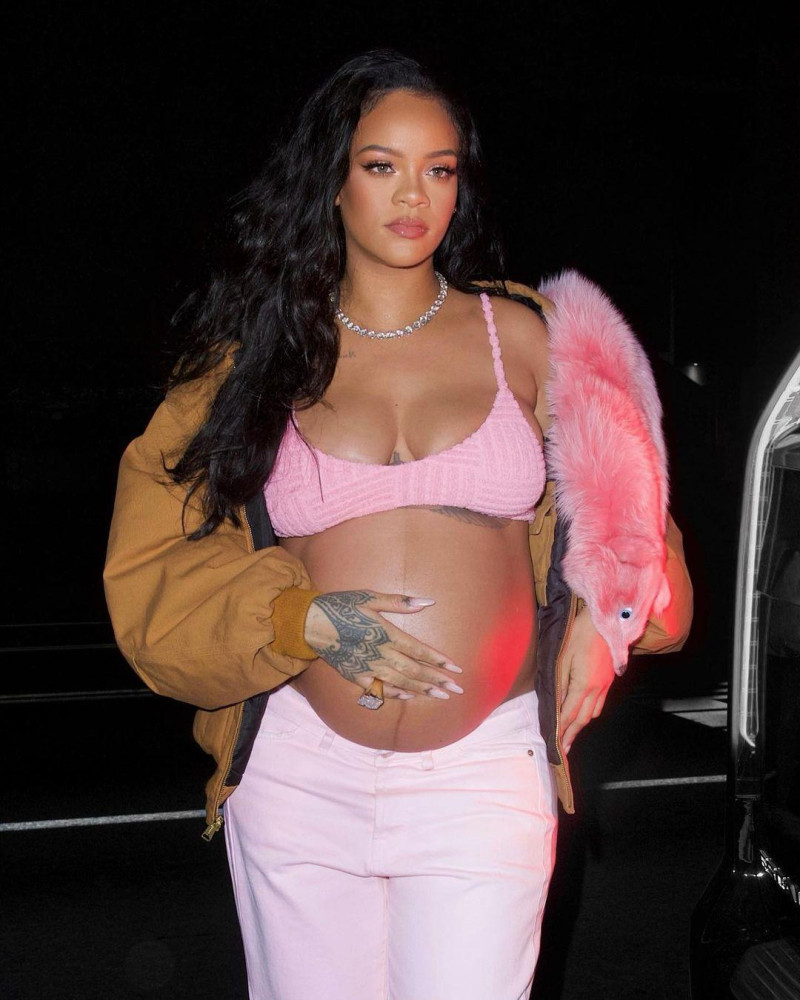 Rihanna quiere tener una niña luego de dar a luz a RZA y Riot Rose.