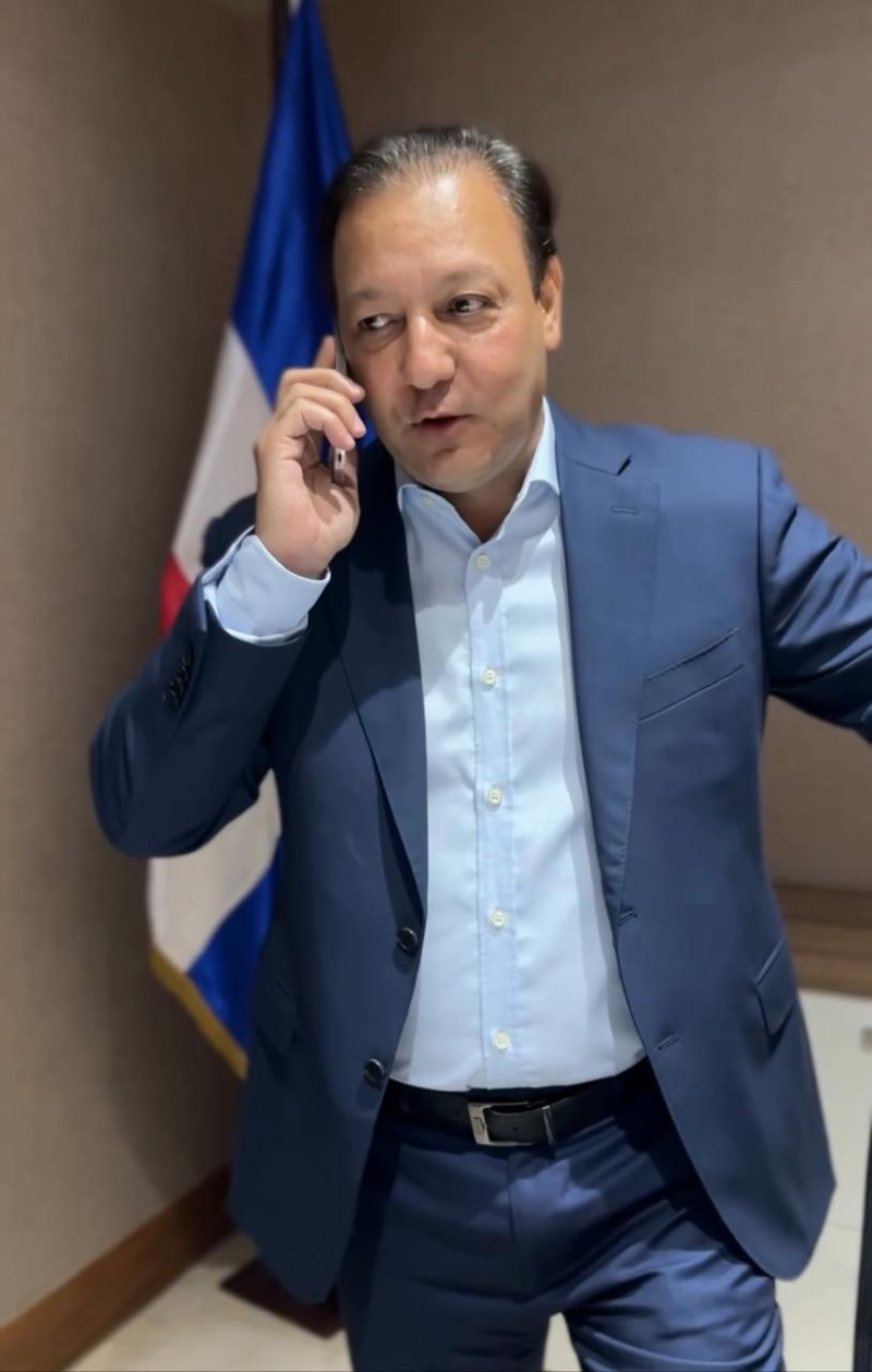 Abel Martínez llama a Abinader después de las elecciones