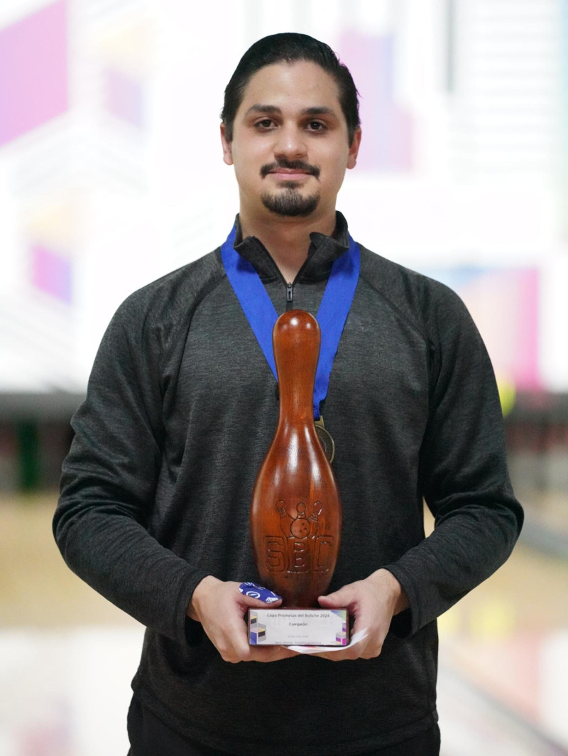 Sebastián Carvajal fue la sensación al conquistar la copa.