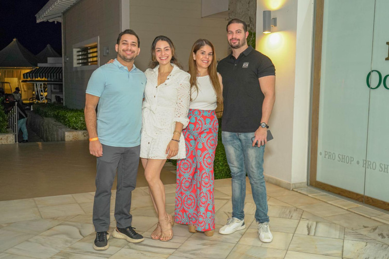 César Lara, Nicole Otati, Ashlie Reyes y Guillermo Ramírez