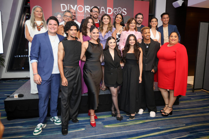 Elenco del musical "Divorciados"