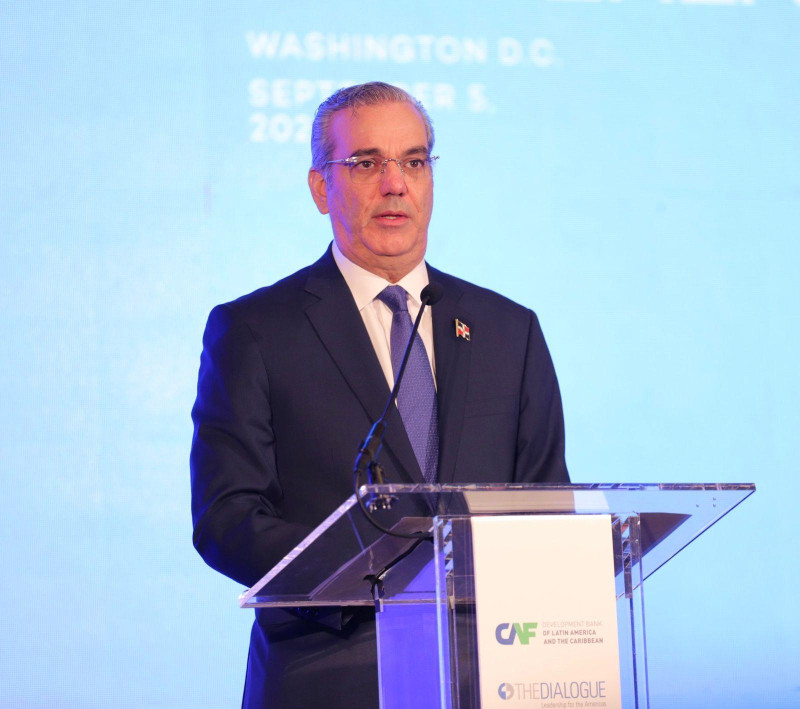 El presidente Luis Abinader al participar en conferencia anual de la CAF.