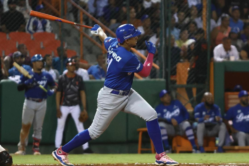 Ramón Hernández pegó tres indiscutibles en la victoria azul sobre los Toros.