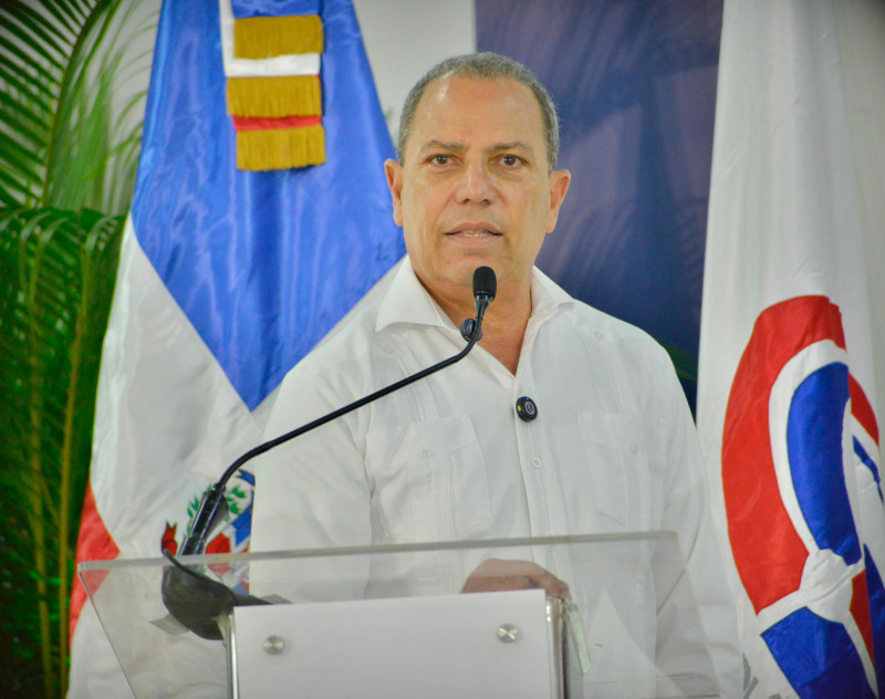 Ingeniero Garibaldy Bautista, presidente del COD, durante el acto con motivo a la celebración del Día Nacional del Deporte.