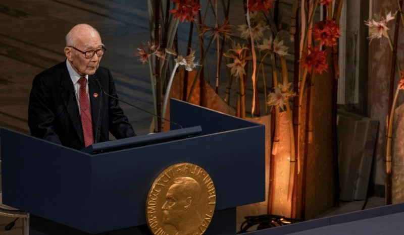 Terumi Tanaka, representante del grupo japonés que ganó el Premio Nobel de la Paz, en la ceremonia en Oslo, Noruega, el 10 de diciembre del 2024.