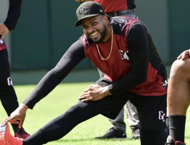 Infield Kelvin Gutiérrez, de los Gigantes del Cibao,quien fue condecorado como Caballero del Año por la LIDOM en el campeonato campeonato 2024-2025.