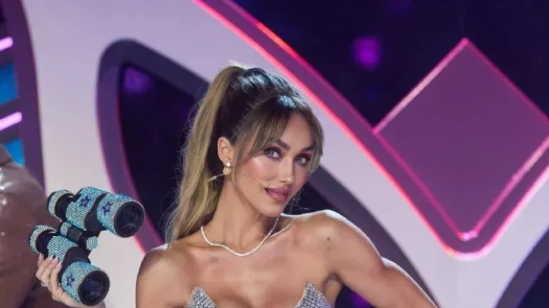 Televisa acusa a Anahí de hacer trampa en "¿Quién es la máscara?" y