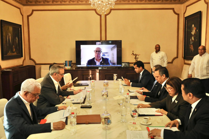 Abinader encabeza reunión del CNM; Alfredo Pacheco participa de forma remota