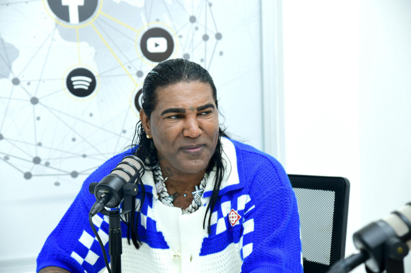 Omega, merenguero urbano, en su visita a Listín Diario