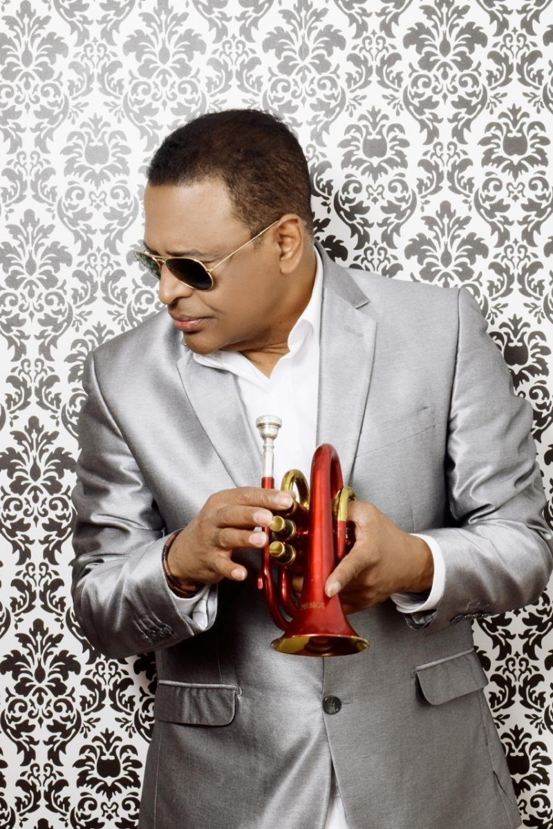 Wilfrido Vargas sigue demostrando que mantiene su corona como Rey de los Carnavales. Con su música, su energía y su talento, se prepara para un 2025 en los escenarios.