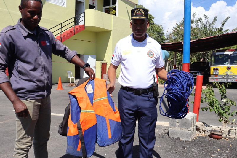 Unidad del Cuerpo de Bomberos de Guayacanes en Juan Dolio