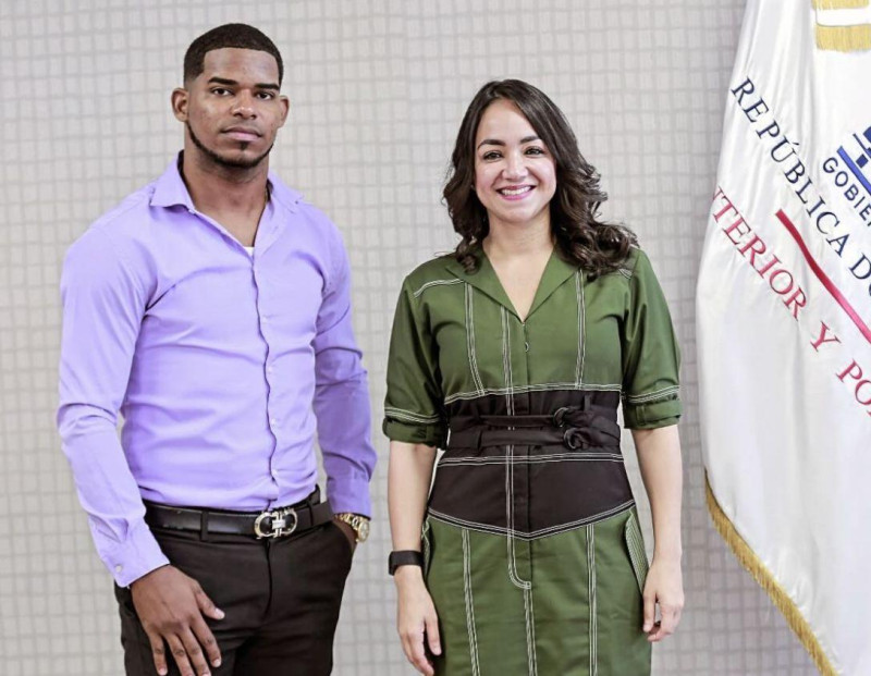 Faride Raful, informó a través de su cuenta de Instagram que se reunió con el joven Daury David Santana.