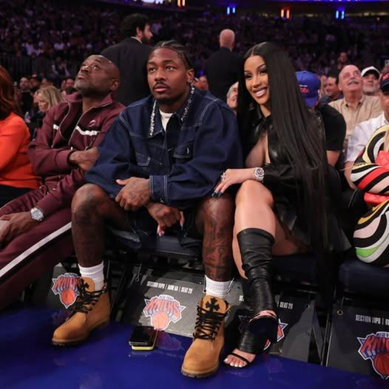Cardi B y Stefon Diggs