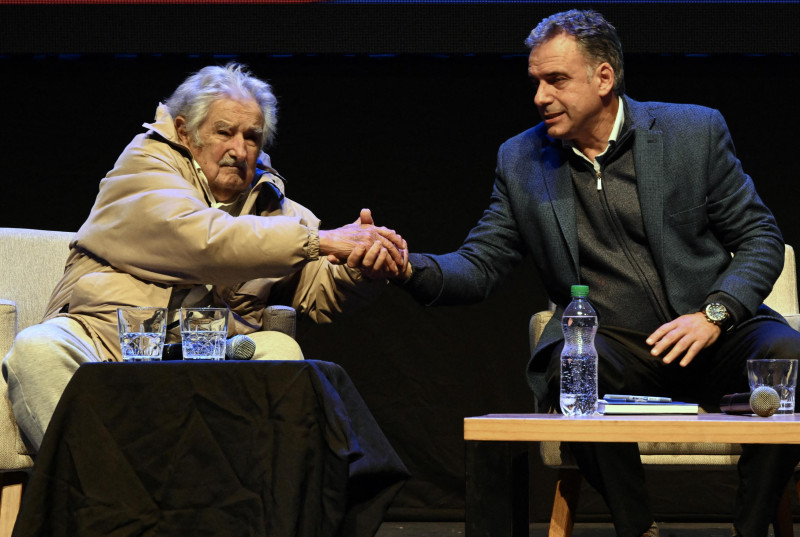 Yamandú Orsi y Pepe Mujica