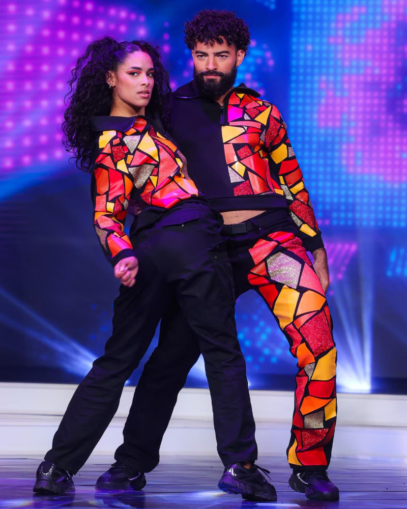 "¡Claro que baila!" es el nuevo "reality show" de Wapa Televisión. (Facebook)