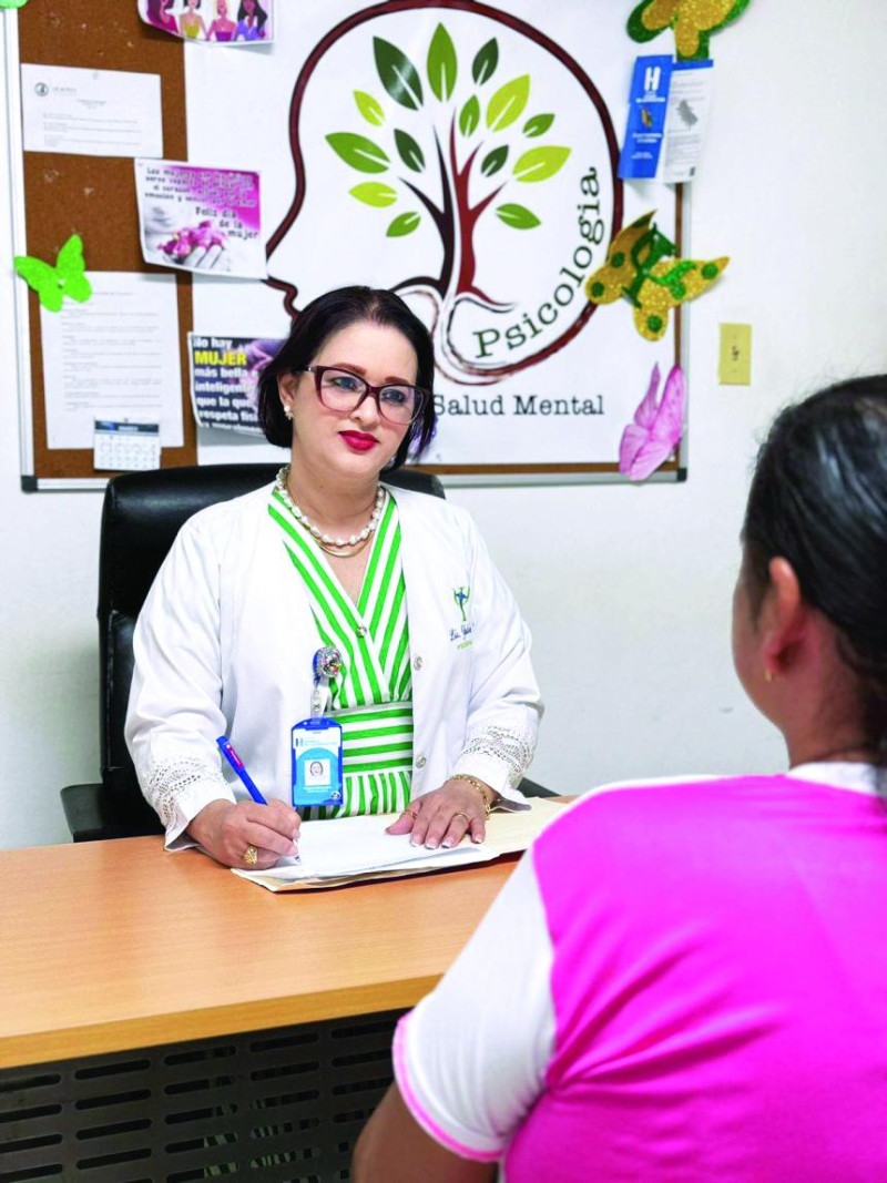 Hospitales ofrecieron 247,687 consultas externas en salud mental entre enero y  septiembre de este año 2025.