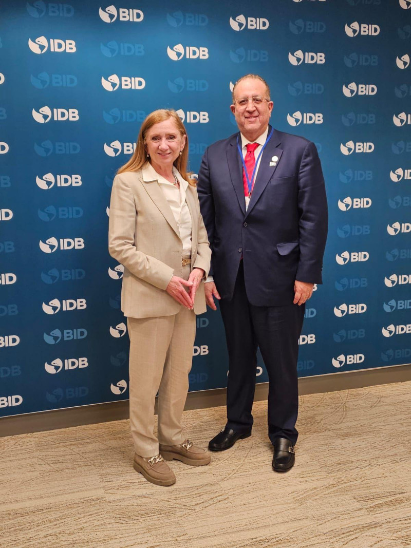 Magín Díaz , ministro de Hacienda y Economía, sostuvo intercambio de trabajo con Anabel González, vicepresidenta de Países e Integración del BID.