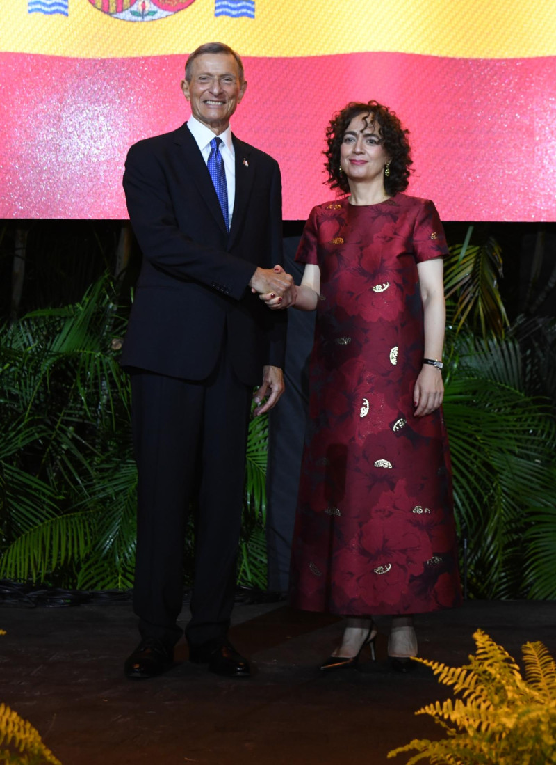 Roberto Álvarez y Lorea Arribalzaga Ceballos