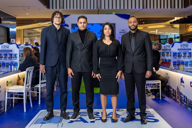 Mateo Floyd, Robert de la Cruz, Natasha Feliz y Roniel Mejía