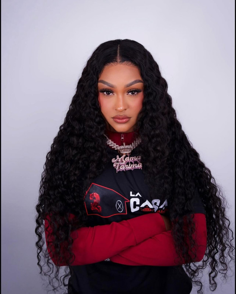 La Perversa insultó y golpeó a colombiana en reality.