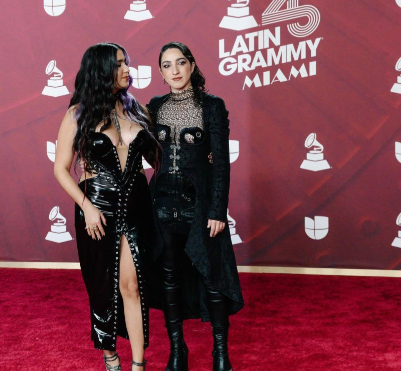 Emily Estefan y su pareja, Gemeny Hernández.